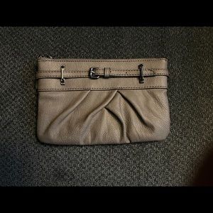 Simply Vera wristlet